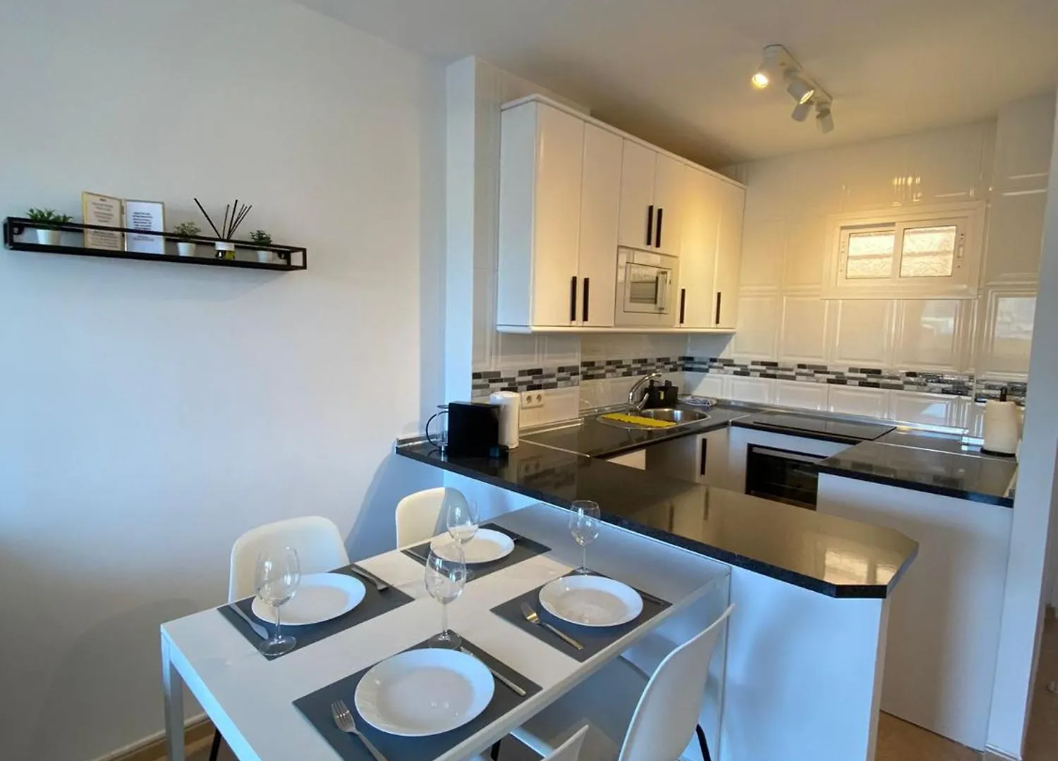 Apt Con Espectacular Vista, Piscinas, Recep 24 Hs Benalmádena 0*,  İspanya