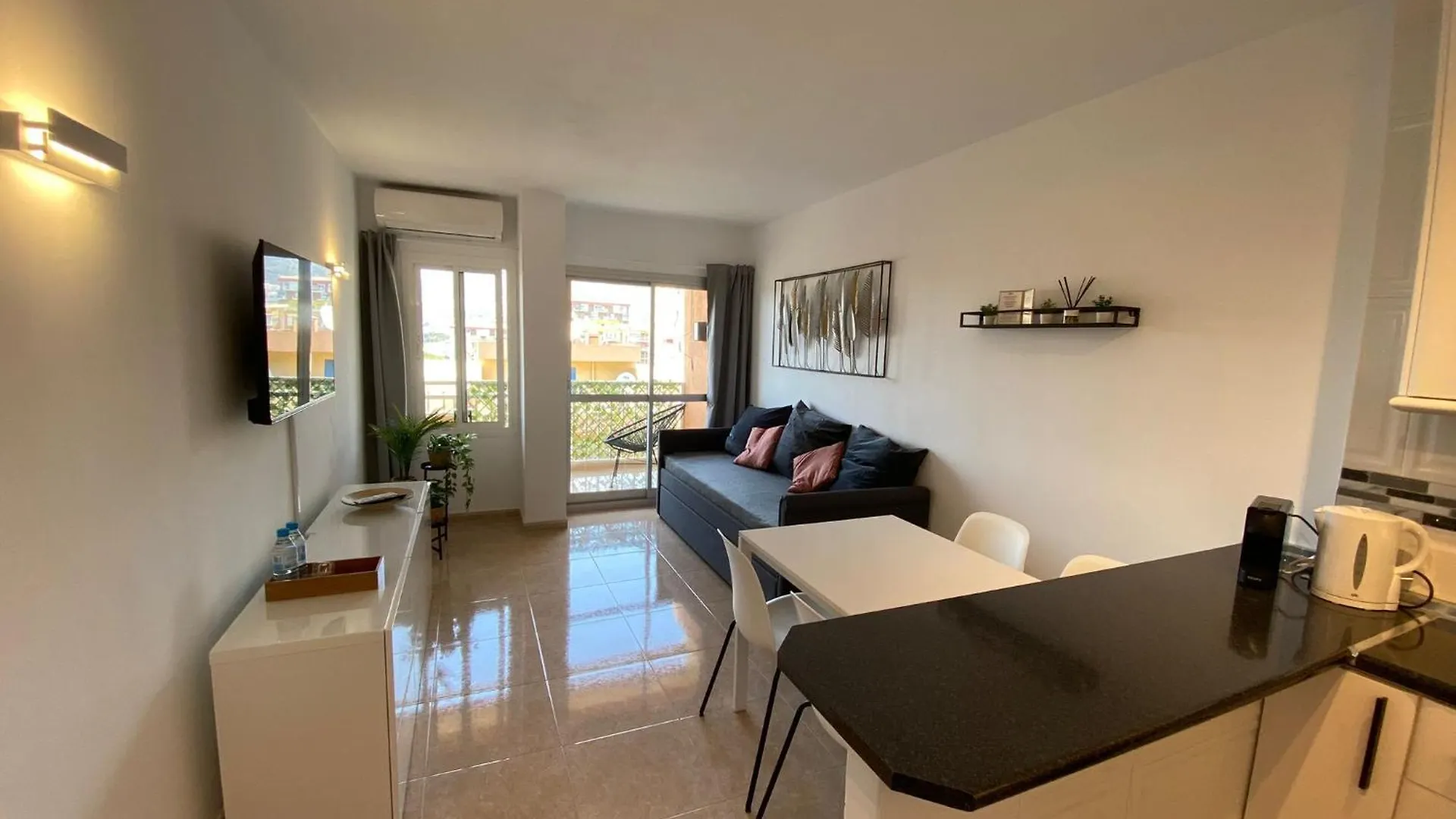 Apt Con Espectacular Vista, Piscinas, Recep 24 Hs Benalmádena Espagne